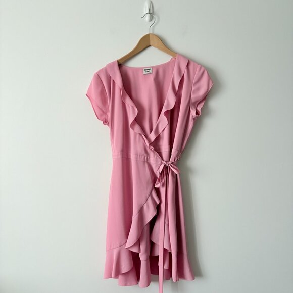 Aritzia Sunday Best Ruffle Savoy Wrap Dress Pink Size 4 - Picture 4 of 7